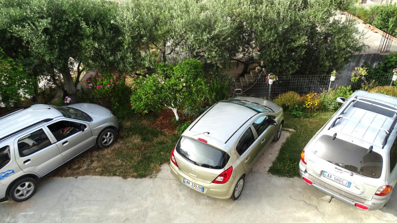 Garden Vila Ermali Ksamil Exterior foto